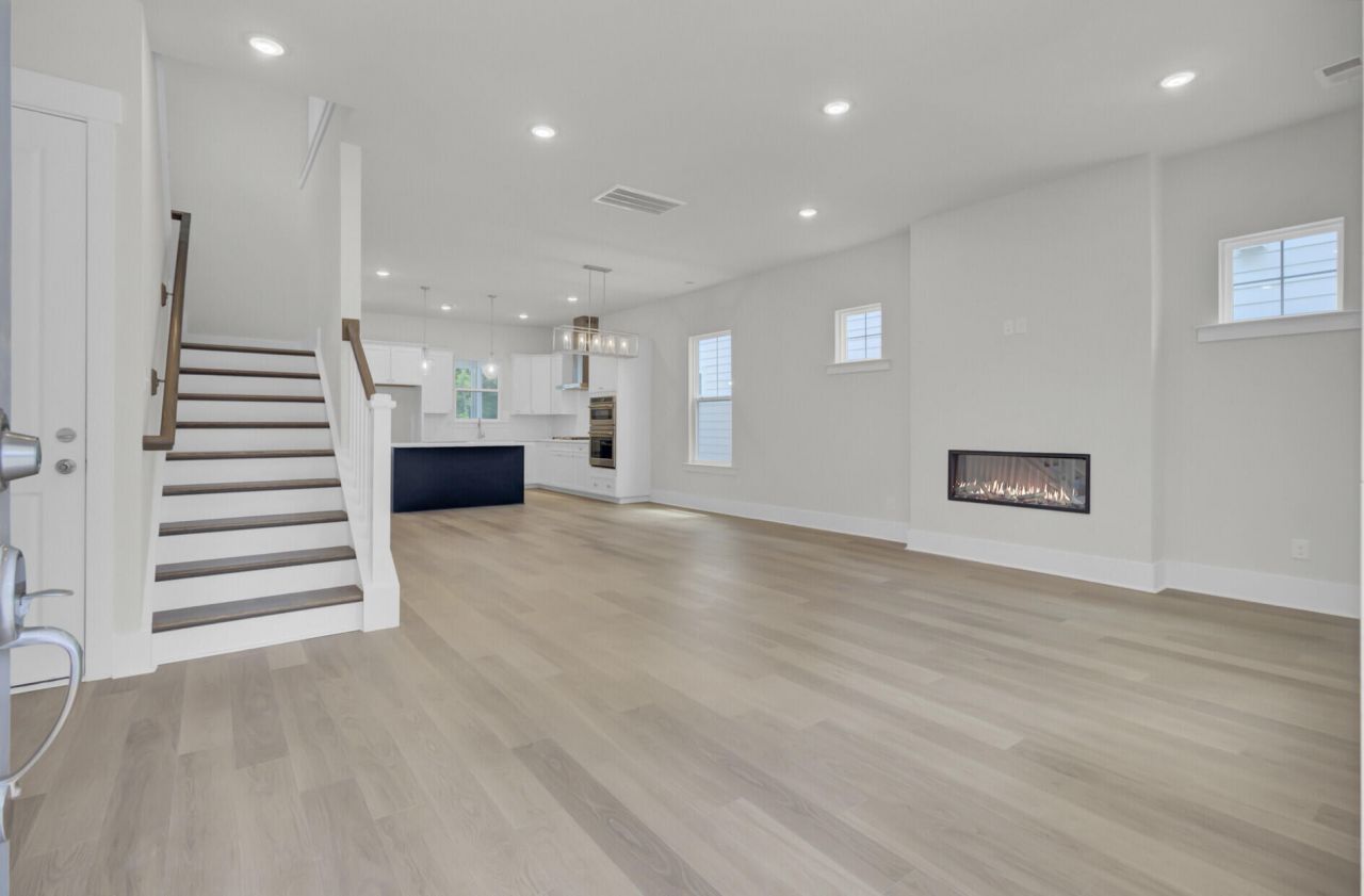 609 Du Bois Drive Photo 8