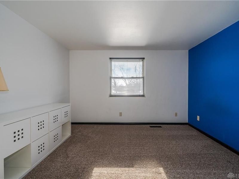 7106 Cranlyn Drive, Englewood, OH 45322 Photo 3