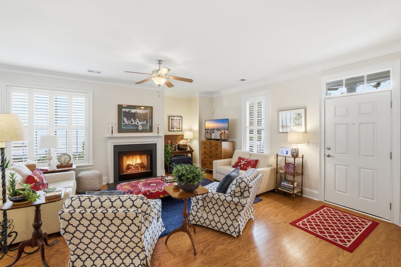 33 Federation Loop Photo 13