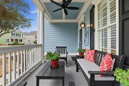 33 Federation Loop photo 4