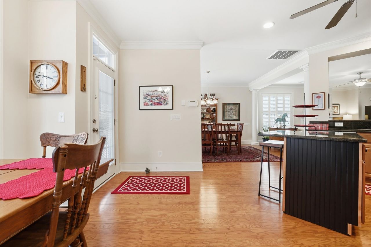 33 Federation Loop Photo 24