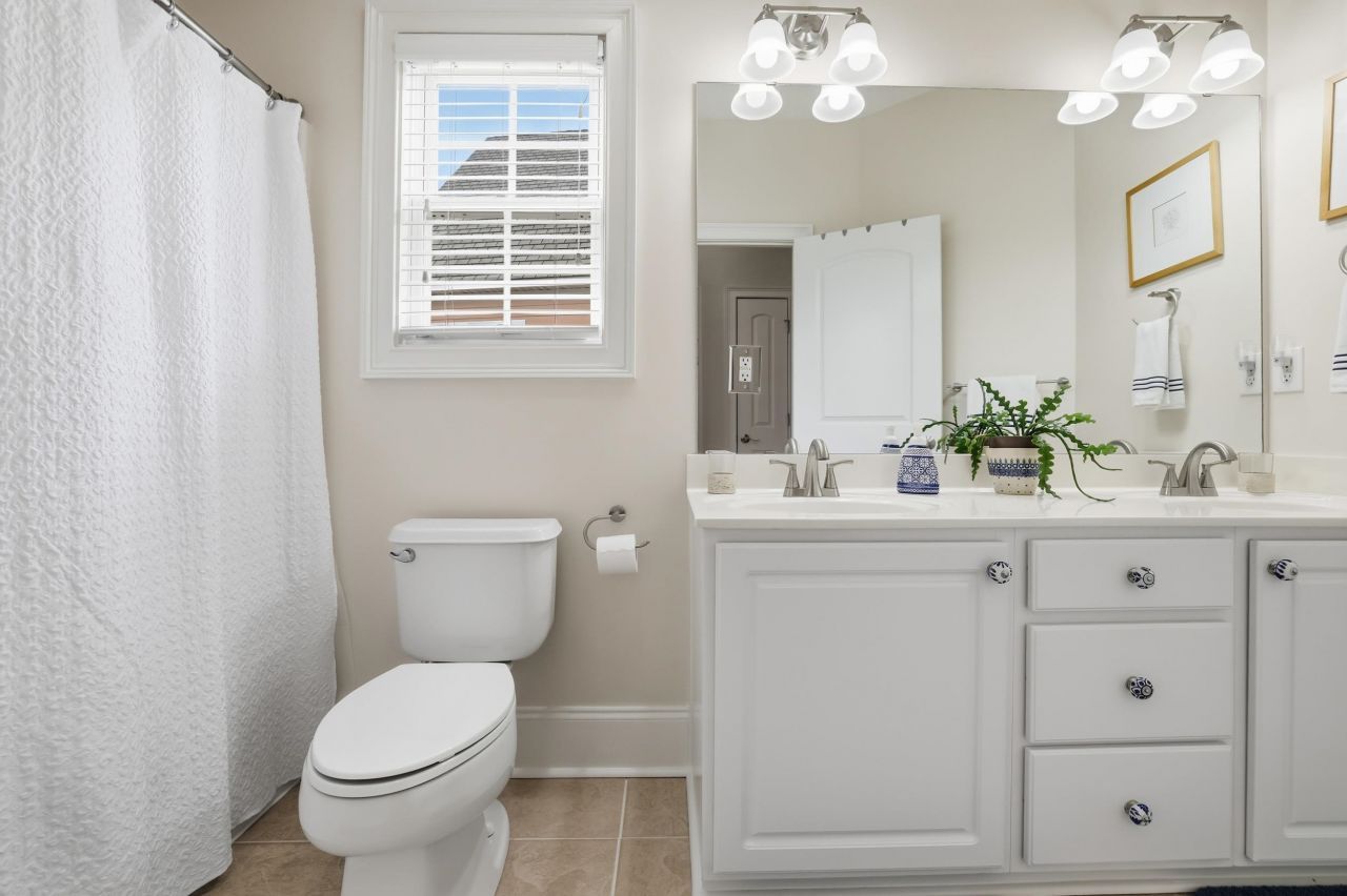 33 Federation Loop Photo 34