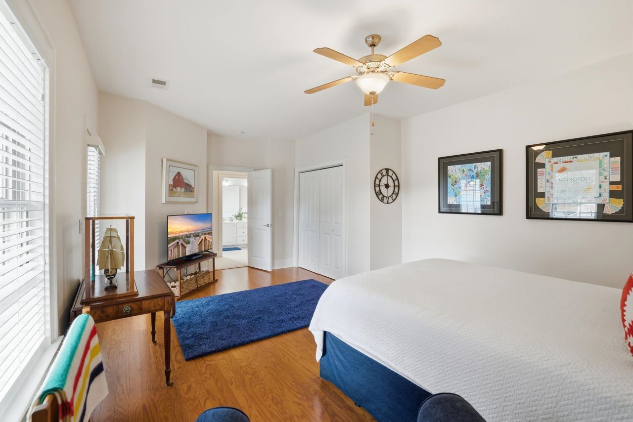 33 Federation Loop Photo 37