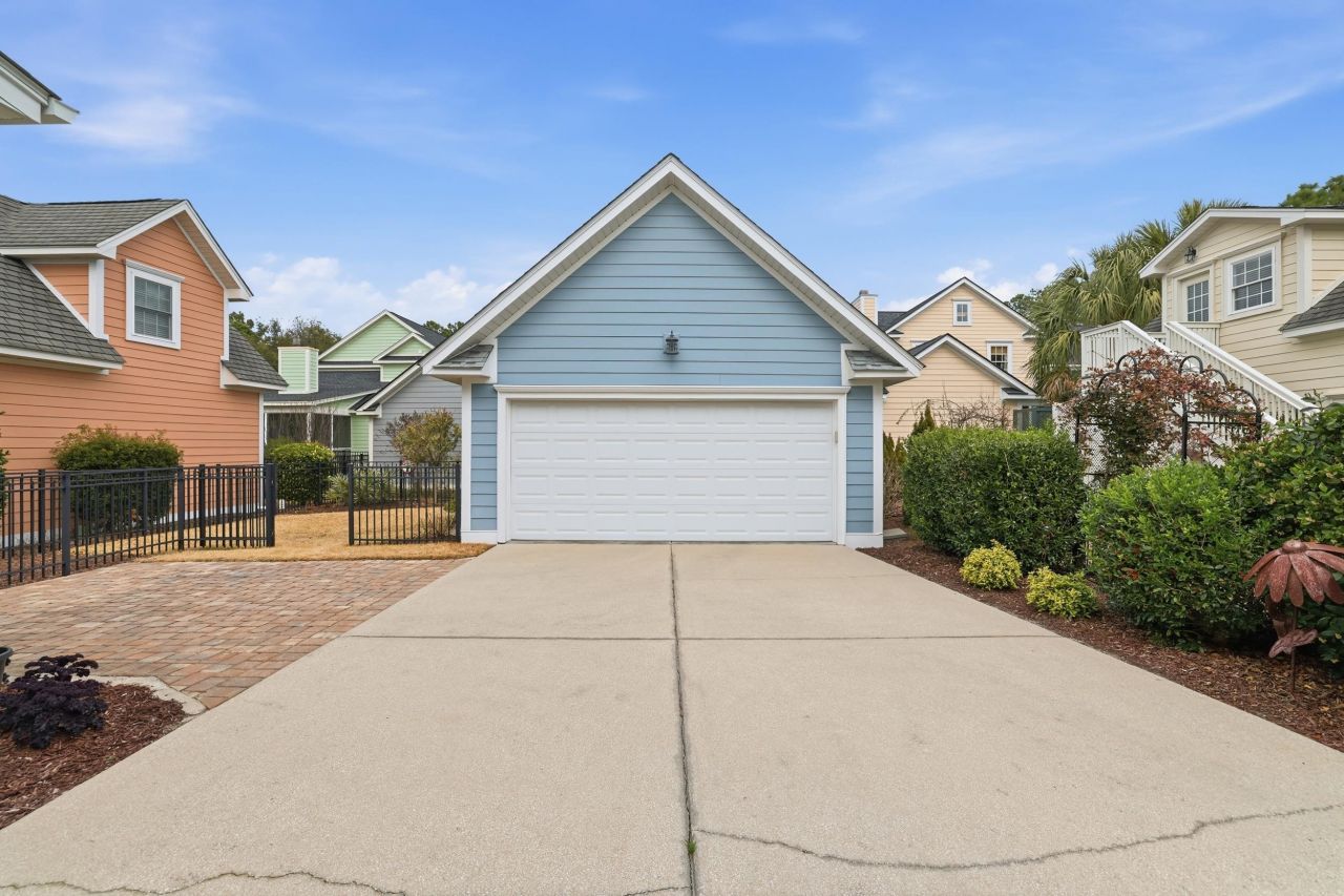 33 Federation Loop Photo 46