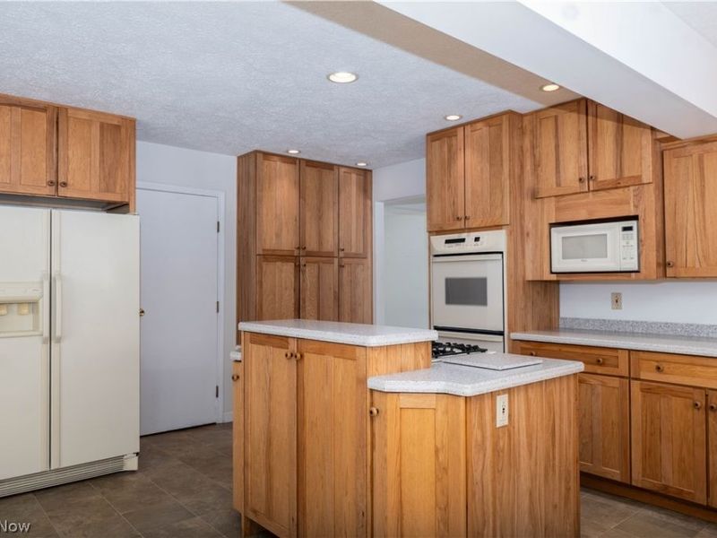 6268 Boatman Drive NW, Canal Fulton, OH 44614 Photo 6