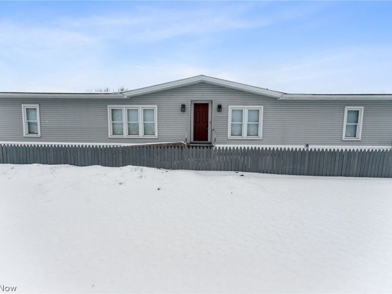 3249 Dove, Warren, OH 44481 Photo 1