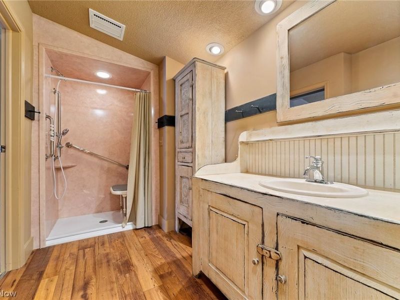 3249 Dove, Warren, OH 44481 Photo 13