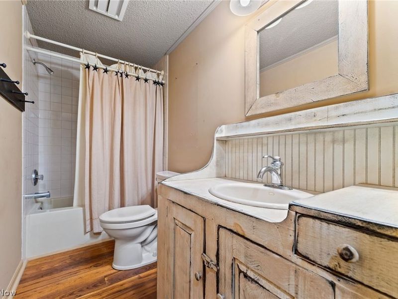 3249 Dove, Warren, OH 44481 Photo 23