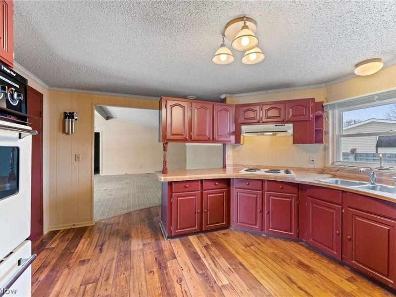 3249 Dove, Warren, OH 44481 Photo 6