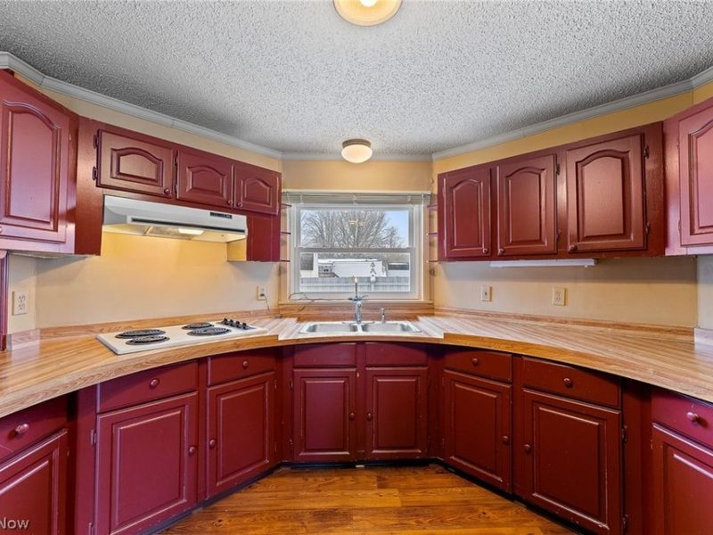 3249 Dove, Warren, OH 44481 Photo 8