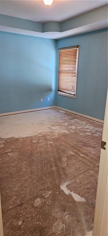 414 Eagle Glen Drive, Raymore, MO 64083 Main Photo