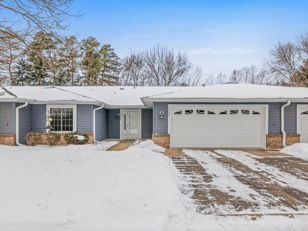 1220 Ravenswood Court, Shoreview, MN 55126