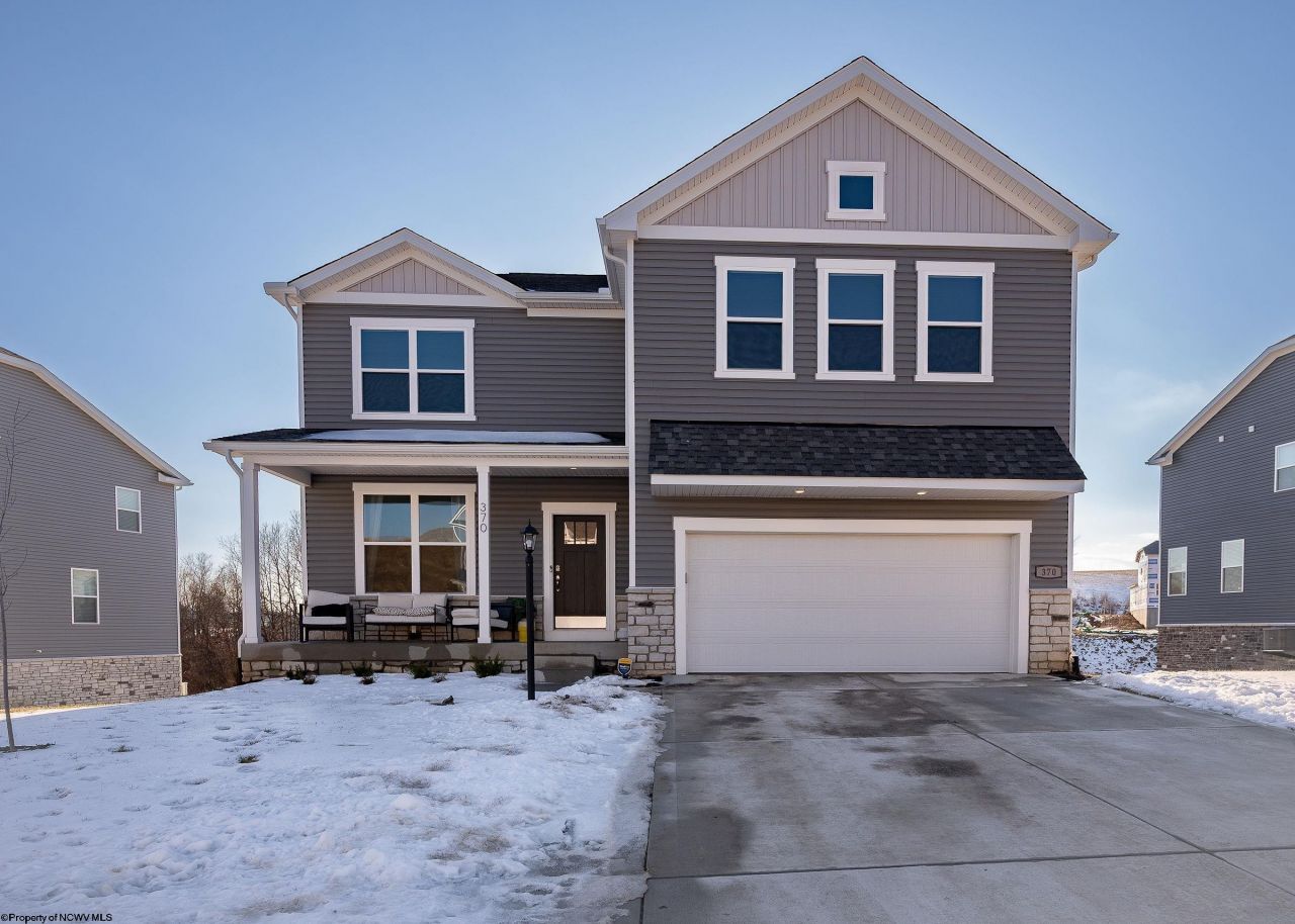 370 Lexington Circle, Bridgeport, WV 26330 Main Photo