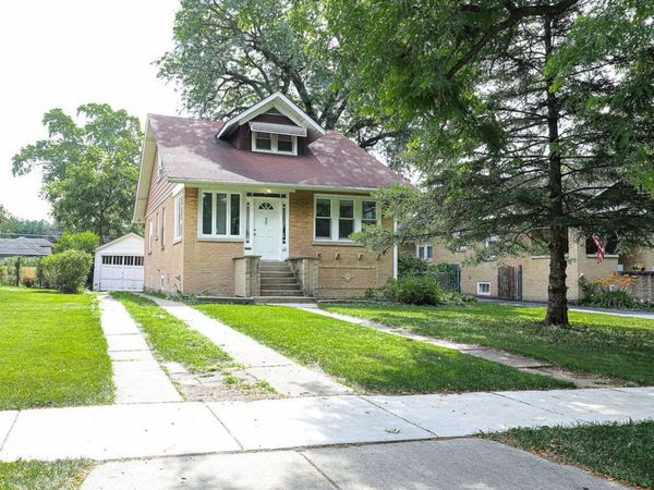427 S Cornell Avenue, Villa Park, IL 60181