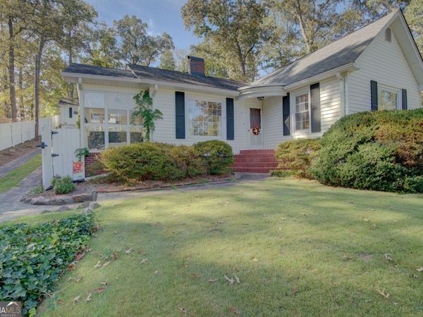 5 Vineland Drive NW, Rome, GA 30165