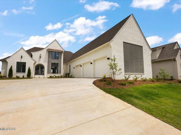 225 Parke Drive, Ridgeland, MS 39157