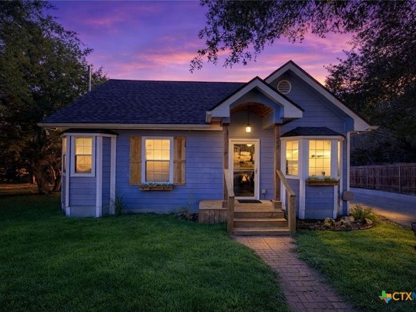 205 Woodridge, Canyon Lake, TX 78133