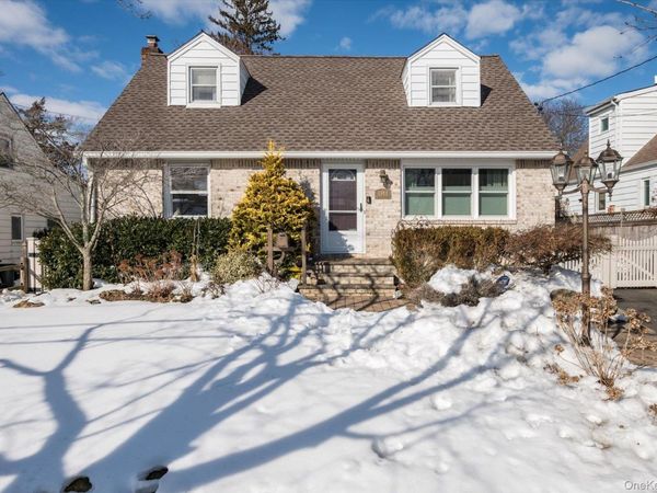 1741 Bushwick Avenue , Merrick, NY 11566