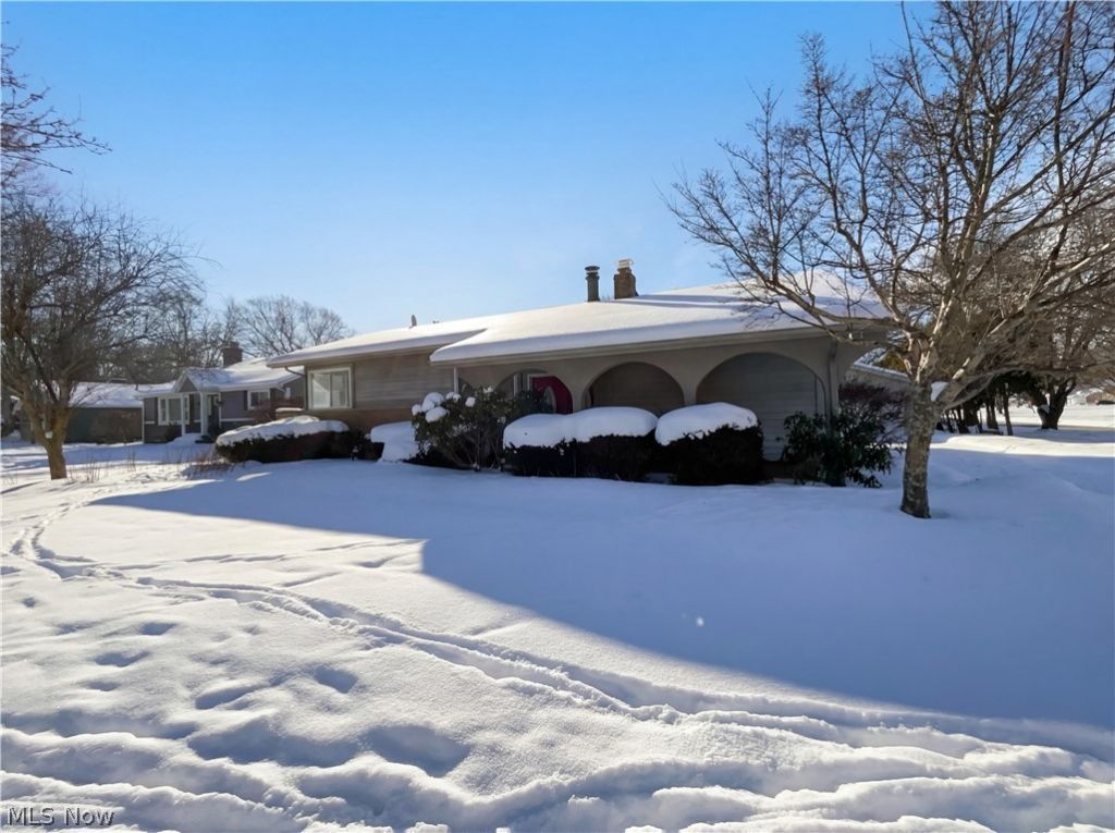 28095 Bassett Road, Westlake, OH 44145 Main Photo