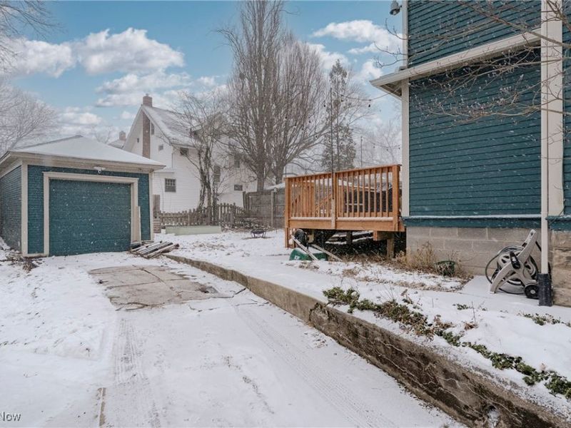 100 Corson Avenue, Akron, OH 44302 Photo 34