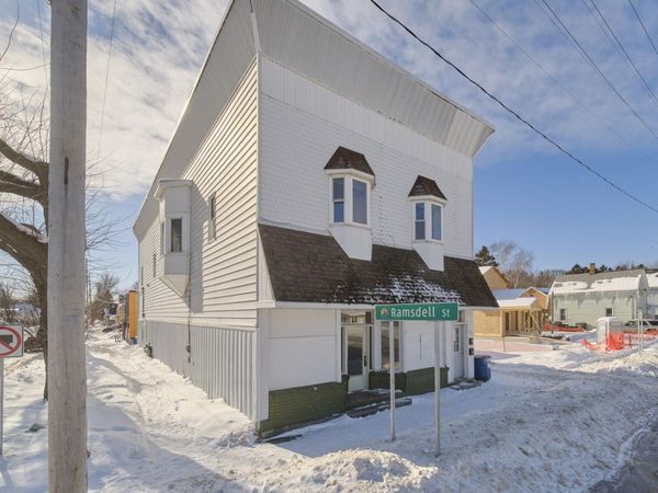 221 5th Street, Manistee, MI 49660