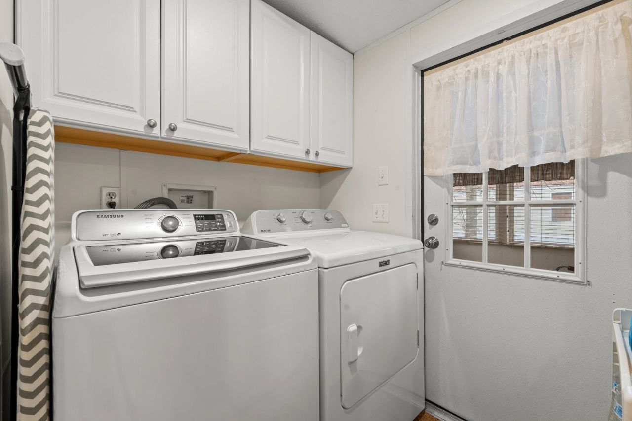 9446 Greenwing Dr. Photo 10