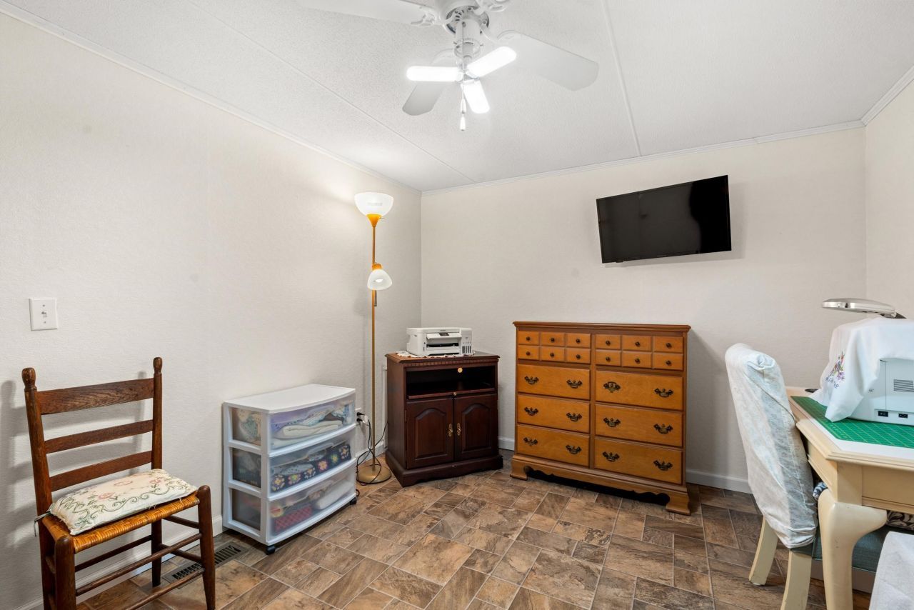 9446 Greenwing Dr. Photo 17