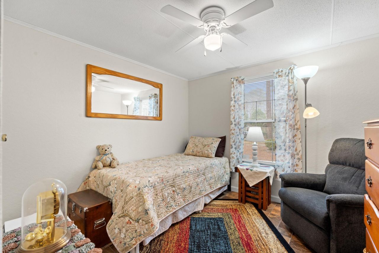 9446 Greenwing Dr. Photo 19