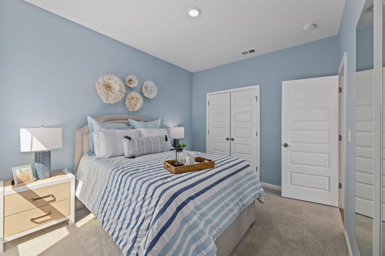 1149 Tibetan St. Photo 11