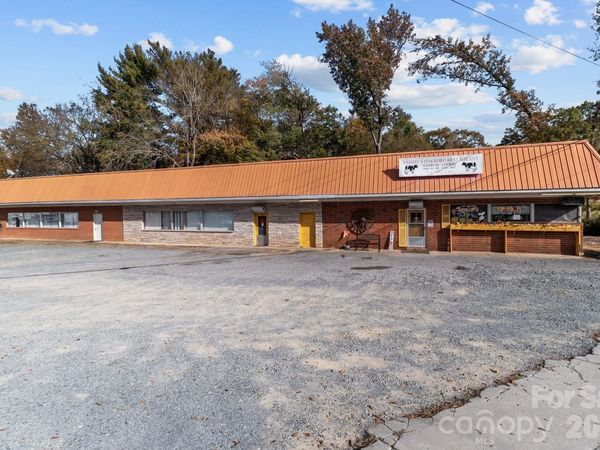 1128 N Main Street , Oakboro, NC 28129