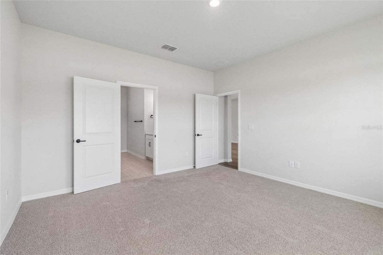 626 Kingswood Court, Bradenton, FL 34212 Photo