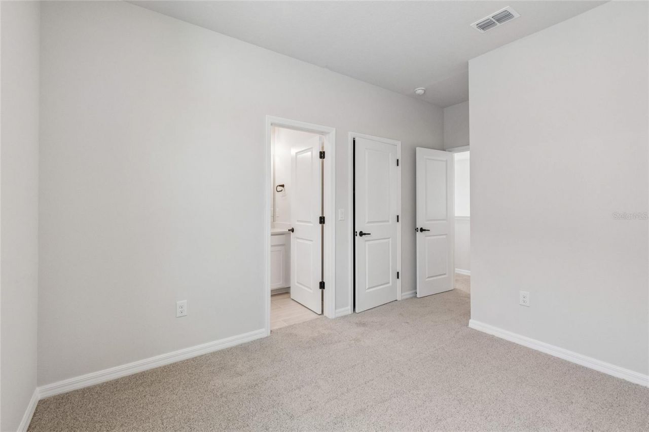 626 Kingswood Court, Bradenton, FL 34212 Photo