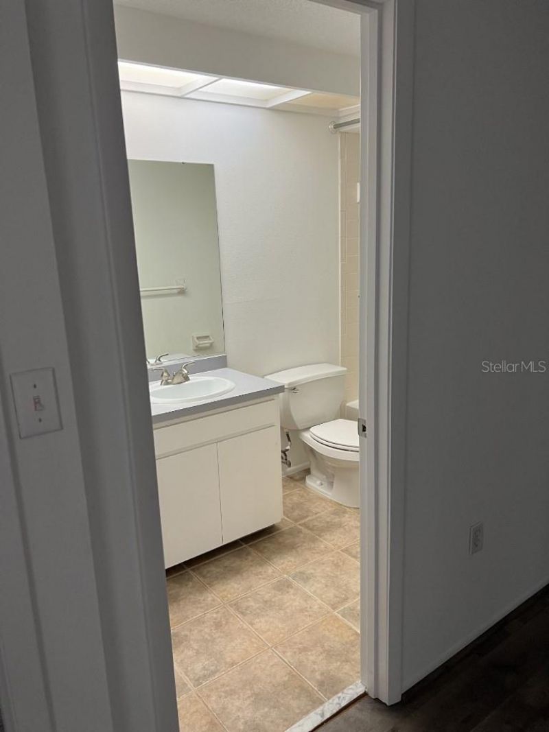 926 Sunridge Drive, Unit F1, Sarasota, FL 34234 Photo