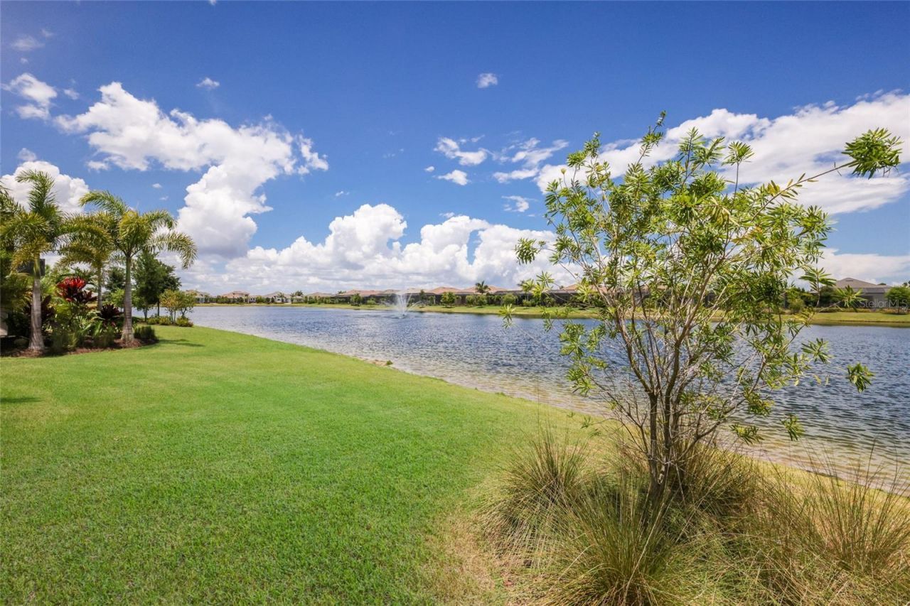 8249 Pavia Way, Lakewood Ranch, FL 34202 Photo
