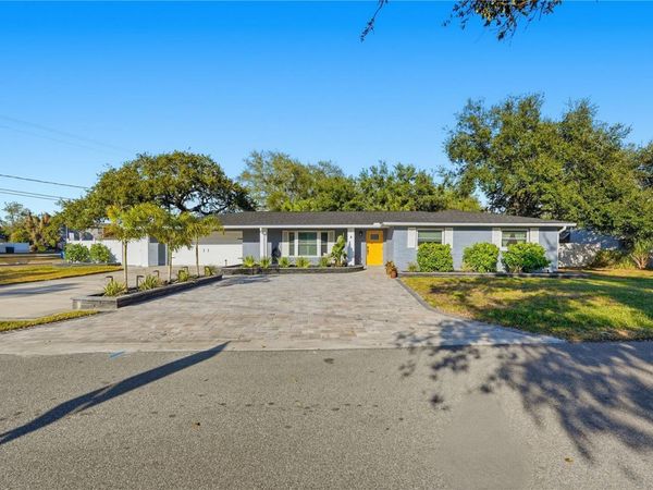 6302 S SELBOURNE AVENUE, TAMPA, FL 33611