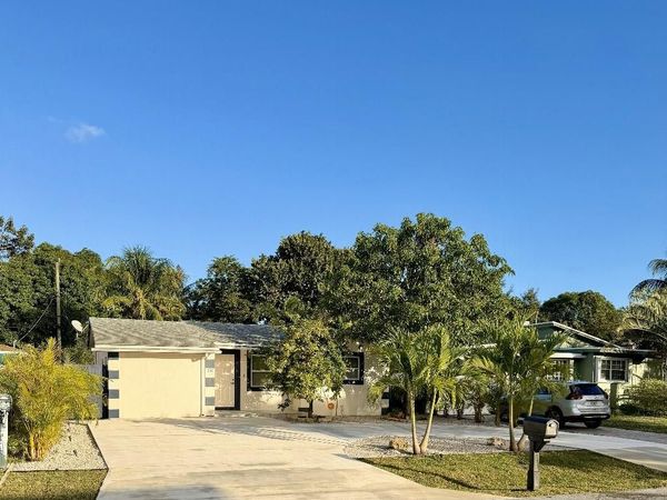 1130 NW 7th Avenue, Fort Lauderdale, FL 33311