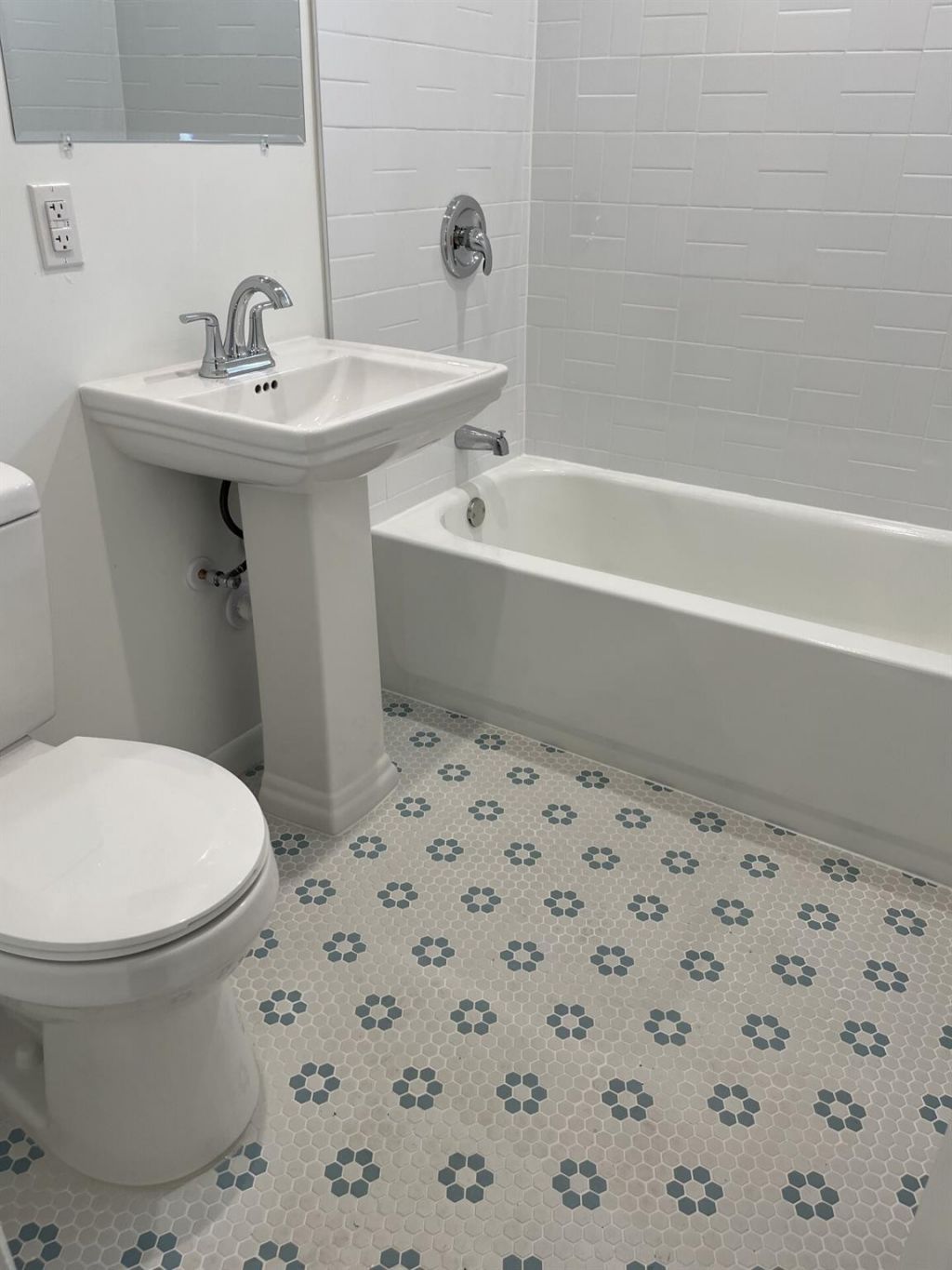 202 Southern Ave, Fort Pierce, FL 34950 Photo