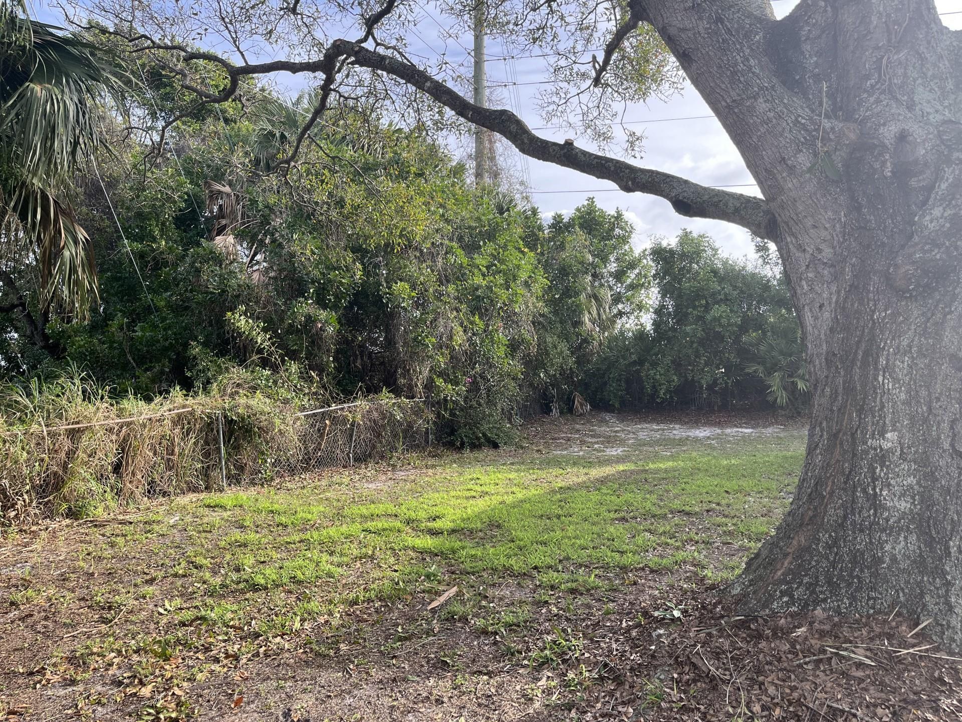 202 Southern Ave, Fort Pierce, FL 34950 Photo