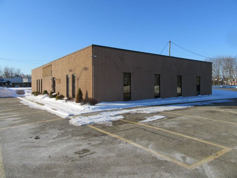 1111 E Main Street, Lancaster, OH 43130 Photo 2