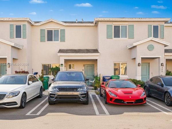 396 NW 12th Pl , Florida City, FL 33034