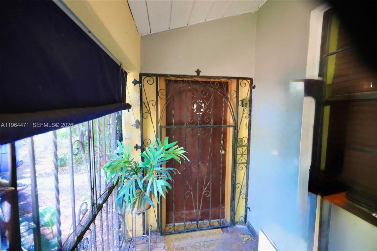 655 NE 82nd St, Miami, FL 33138 Photo
