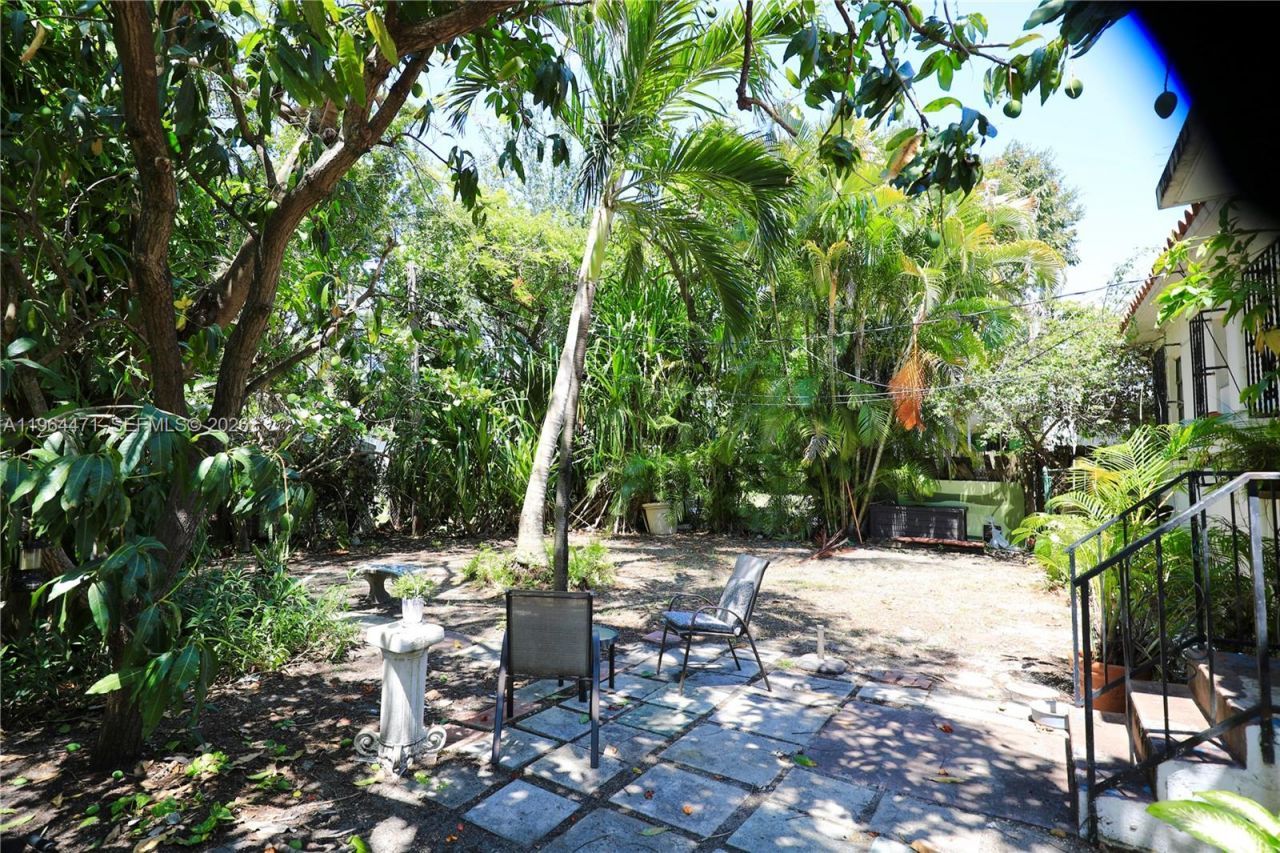 655 NE 82nd St, Miami, FL 33138 Photo