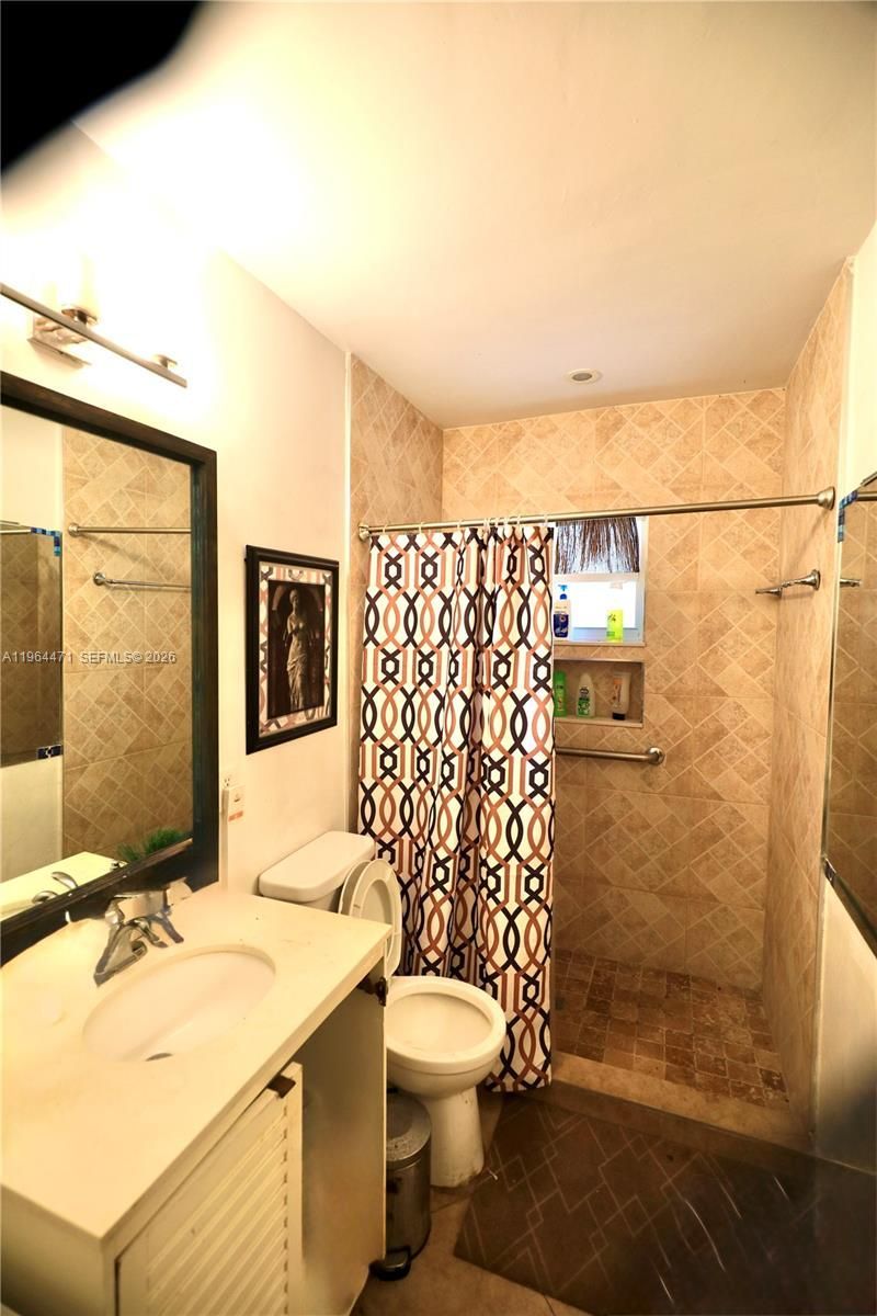 655 NE 82nd St, Miami, FL 33138 Photo