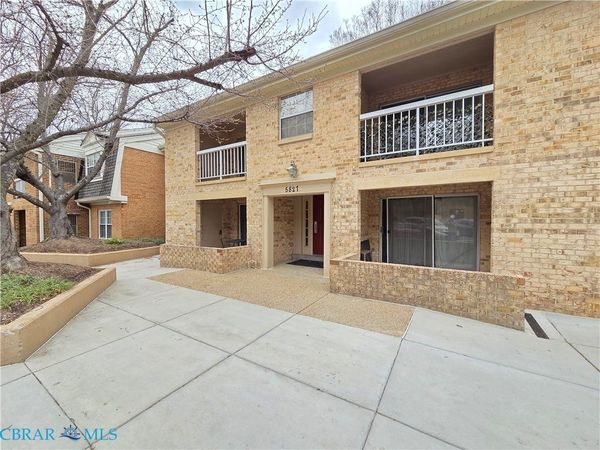 5827 Cove Landing Road, Unit 201, Burke, VA 22015