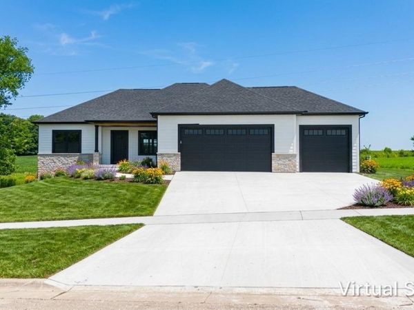 2050 Arbor Ridge Way, Janesville, WI 53548