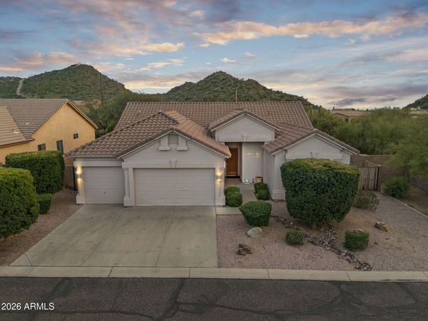 9513 E KNOLL Circle, Mesa, AZ 85207