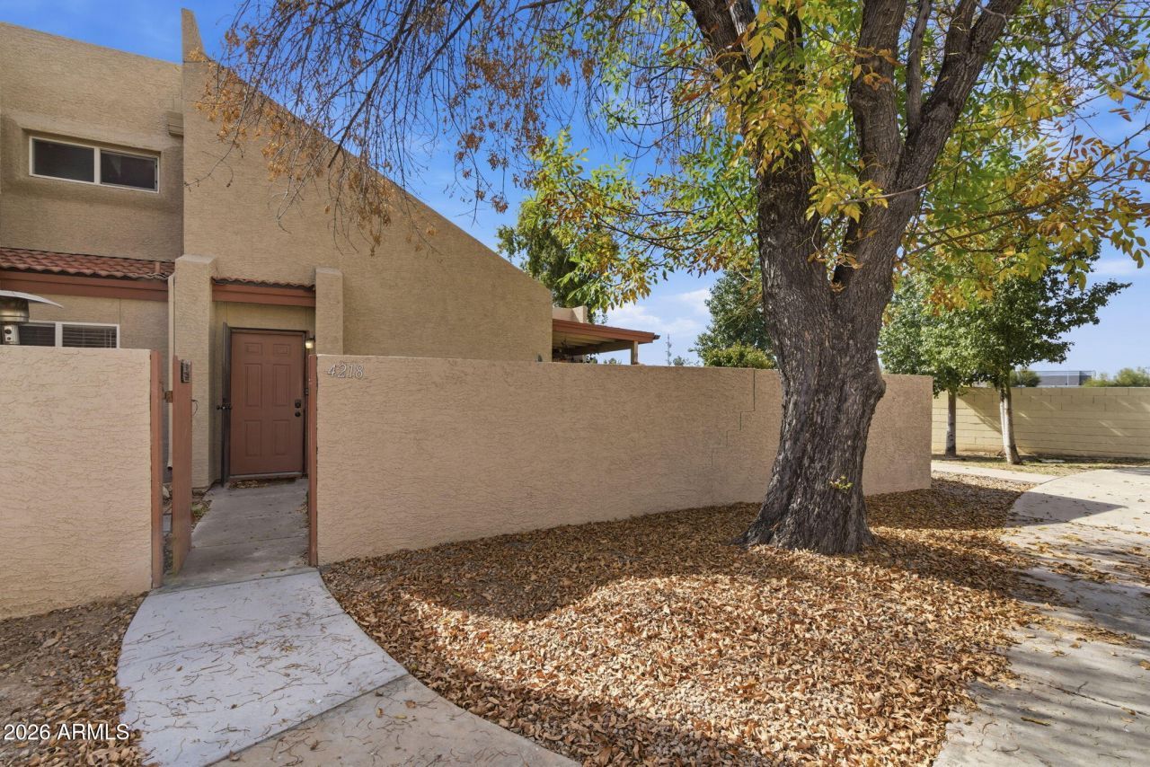 4218 W Boca Raton Road, Phoenix, AZ 85053 Main Photo