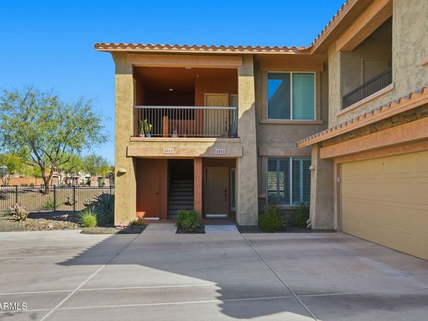 2425 W BRONCO BUTTE Trail, Unit 1011, Phoenix, AZ 85085
