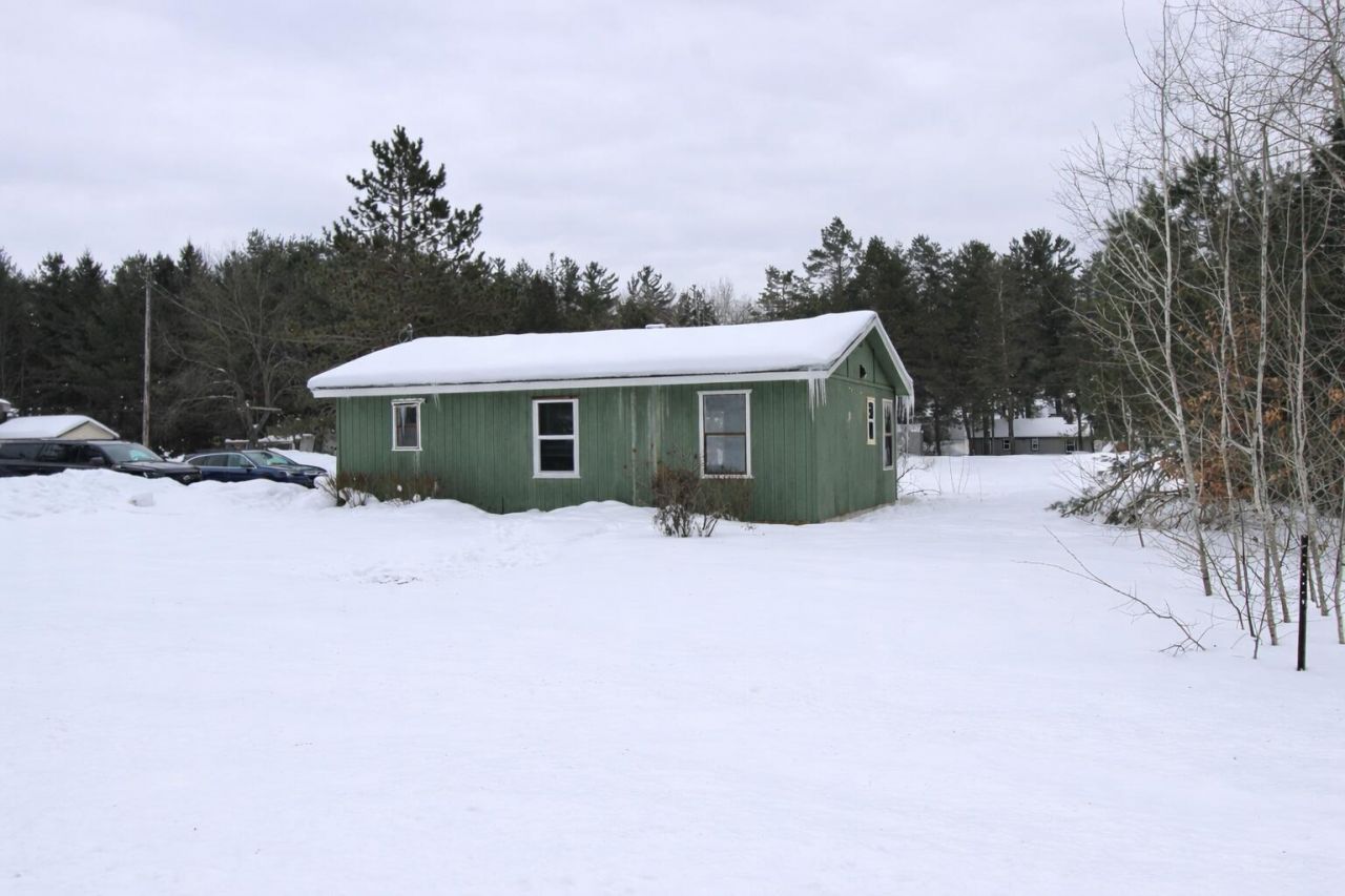 7365 Myrtle Street, Frederic, MI 49733 Main Photo