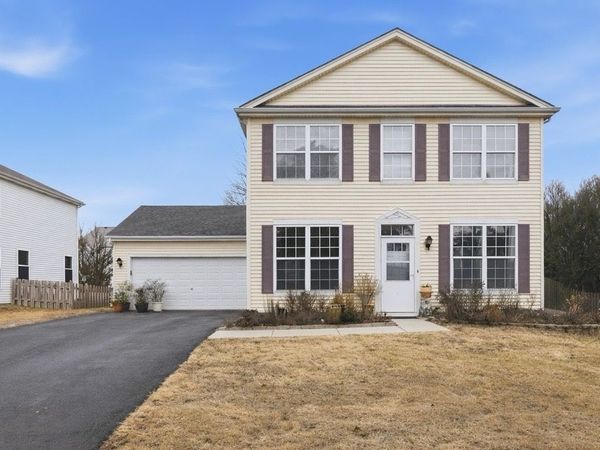 1896 Sedgegrass Trail, Aurora, IL 60504